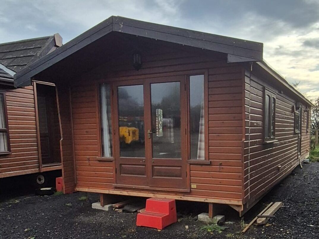 Pinelog Lodge Single