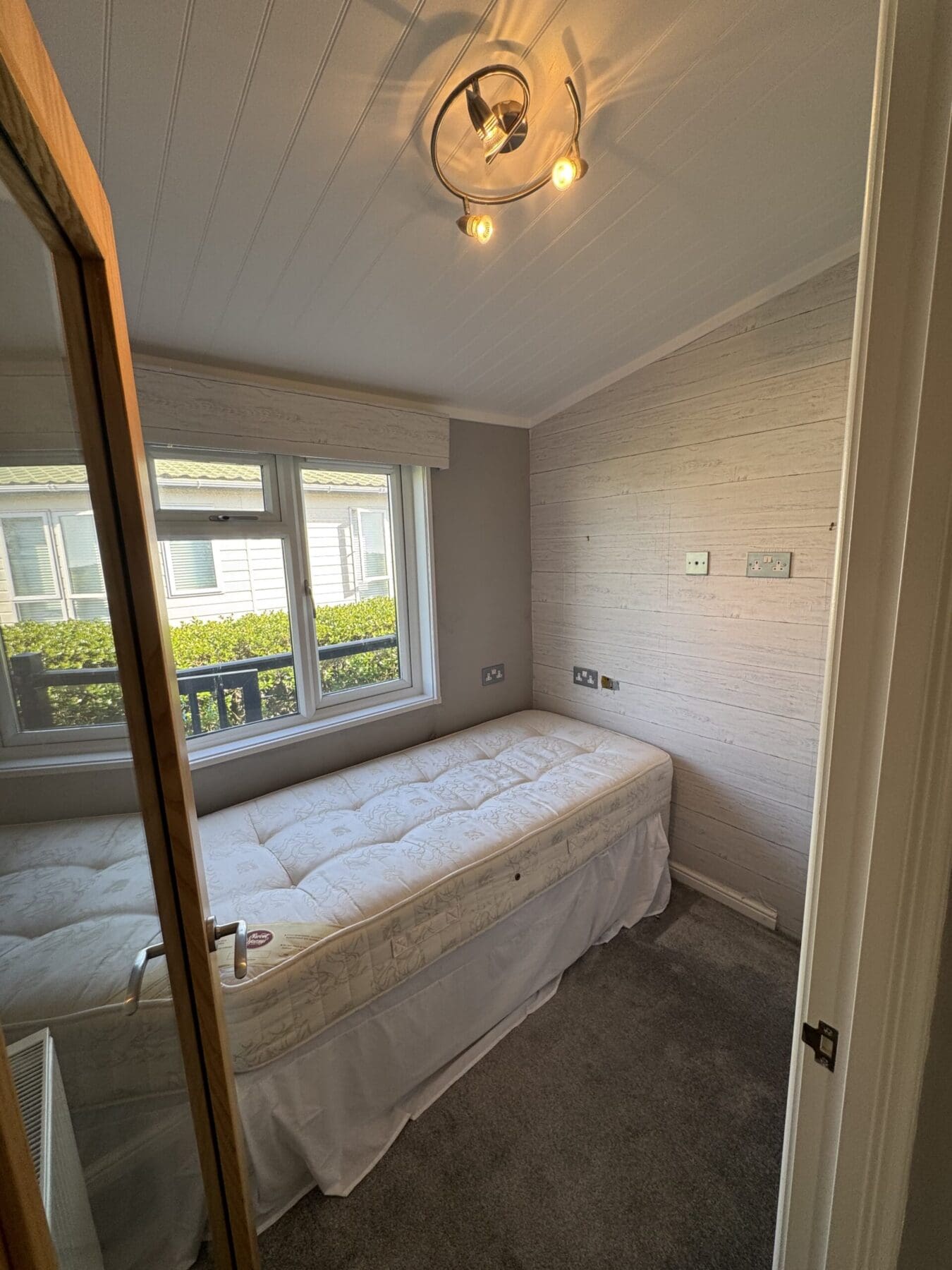 Advent Jasmine Opus Lodge 49ft - Image 27