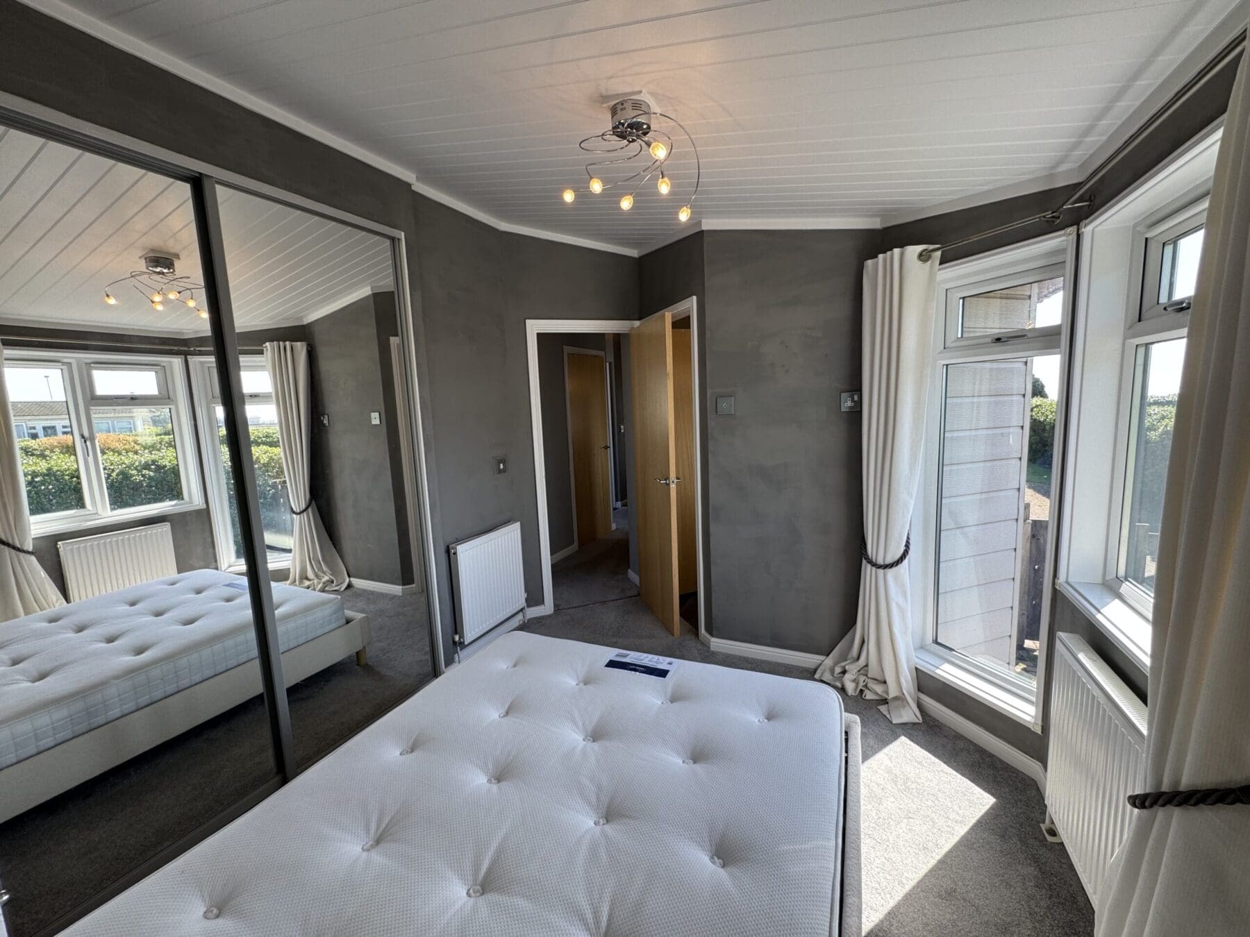 Advent Jasmine Opus Lodge 49ft - Image 34